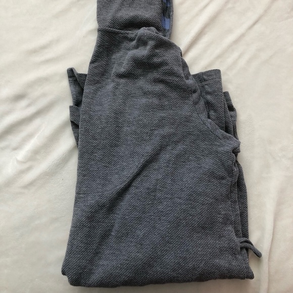 Thin Cozy Robe - Picture 3 of 10